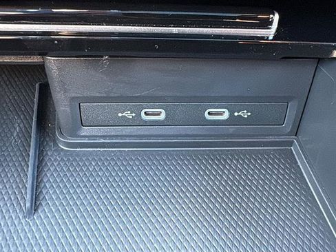 Certified 2025 Volkswagen Atlas SE w/ Panoramic Sunroof Package FWD image 28