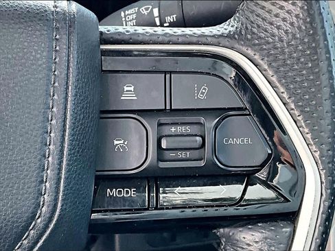 Used 2024 Toyota Tundra Limited image 25