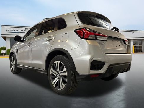 Used 2025 Mitsubishi Outlander Sport ES image 10