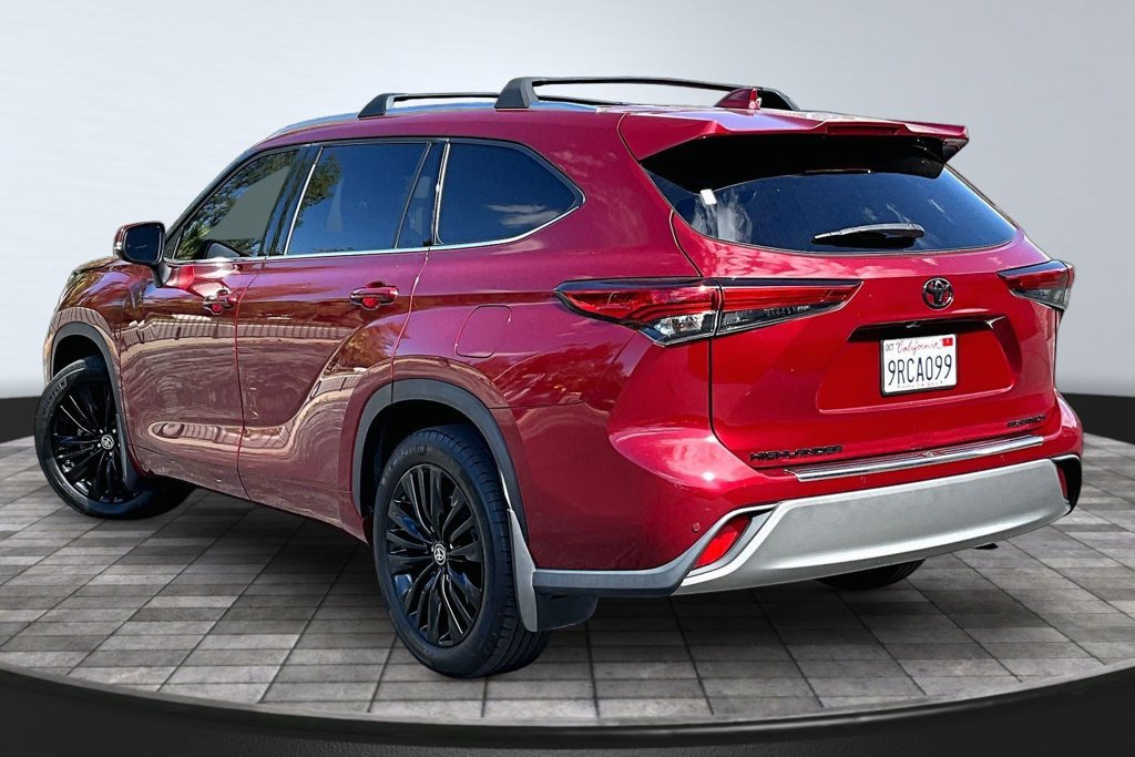 Used 2020 Toyota Highlander Platinum FWD image 22
