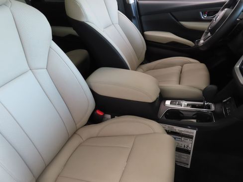 Used 2025 Subaru Ascent Limited AWD/4WD image 30