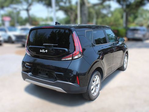 Certified 2024 Kia Soul LX w/ Option Group 015 FWD image 9