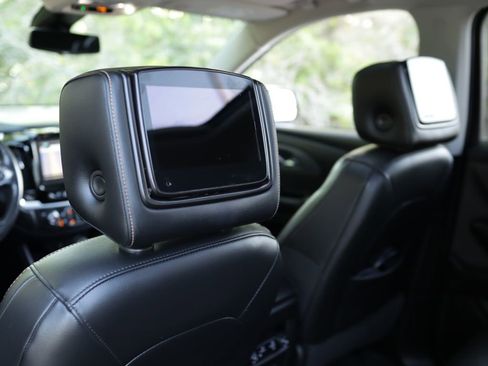 Used 2019 Chevrolet Traverse Premier w/ Redline Edition AWD/4WD image 31