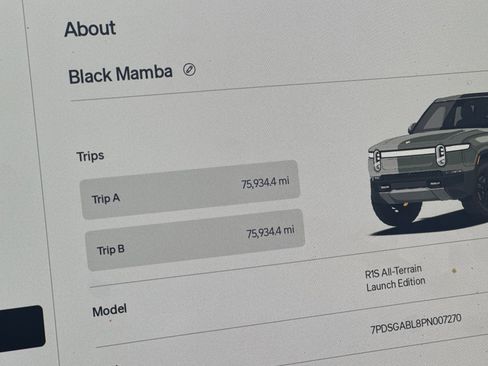 Used 2023 Rivian R1S Launch Edition image 25