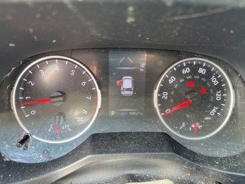 Used 2021 Toyota RAV4 LE AWD/4WD image 16