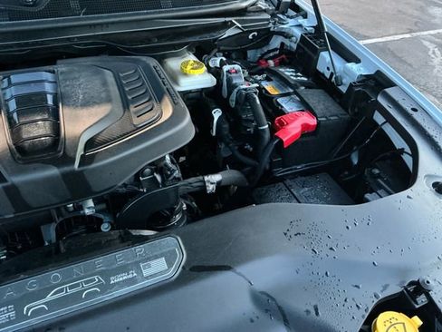 Used 2024 Jeep Wagoneer Series II image 20