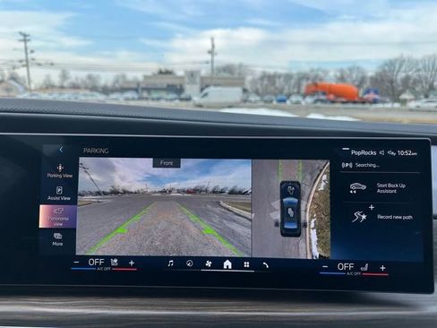 Used 2024 BMW 760i xDrive w/ Executive Package image 43