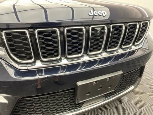 Used 2023 Jeep Grand Cherokee 4WD 4xe w/ Luxury Tech Group II image 28