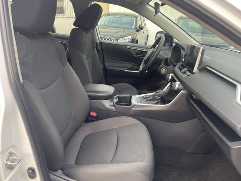 Used 2025 Toyota RAV4 LE image 35