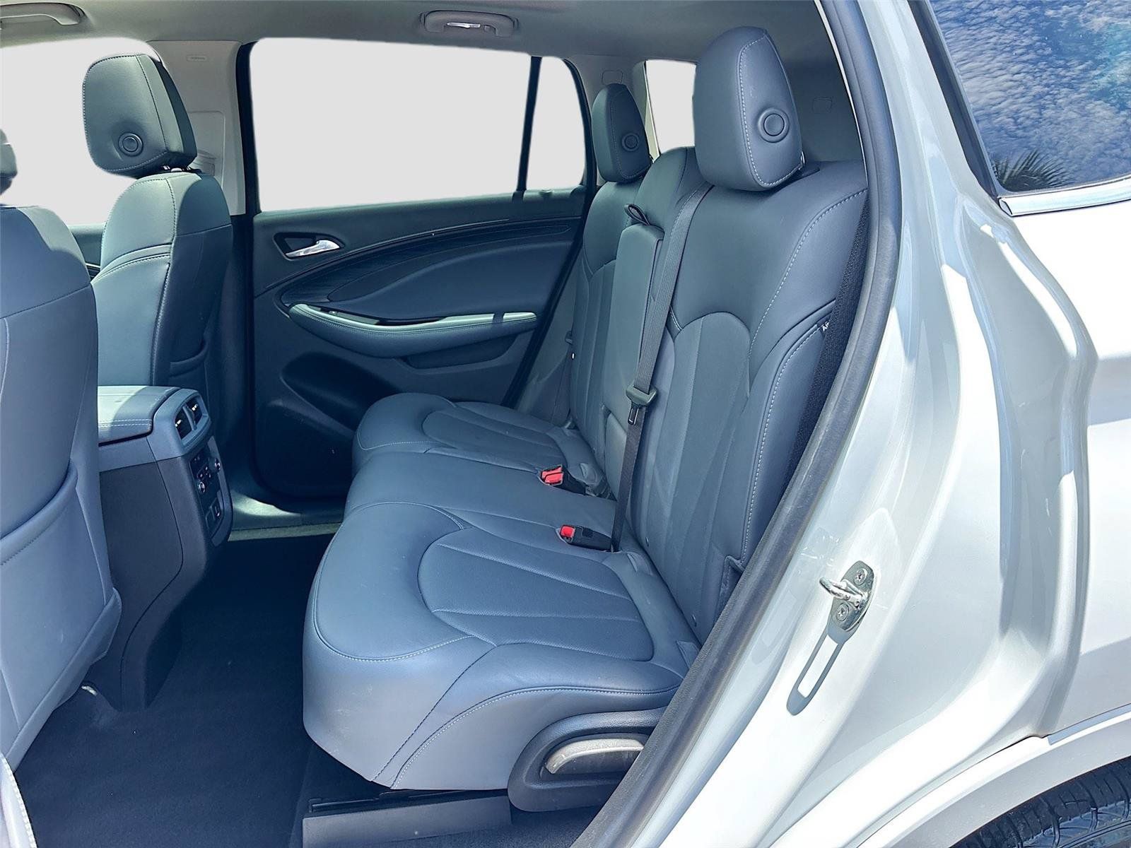 Used 2019 Buick Envision Essence FWD image 25