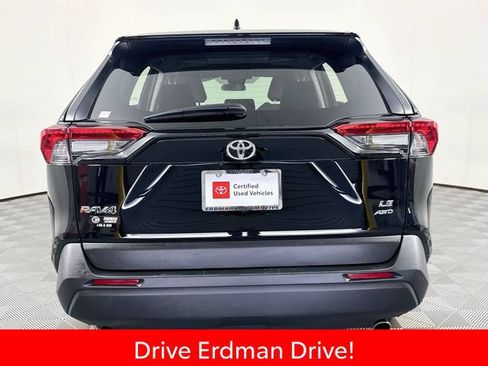 Certified 2024 Toyota RAV4 LE AWD/4WD image 21