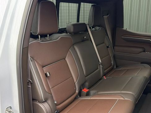 Used 2026 GMC Sierra 1500 Denali w/ Denali Reserve Package AWD/4WD image 41
