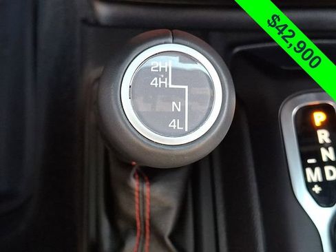 Used 2023 Jeep Wrangler Unlimited Rubicon w/ Cold Weather Group image 25