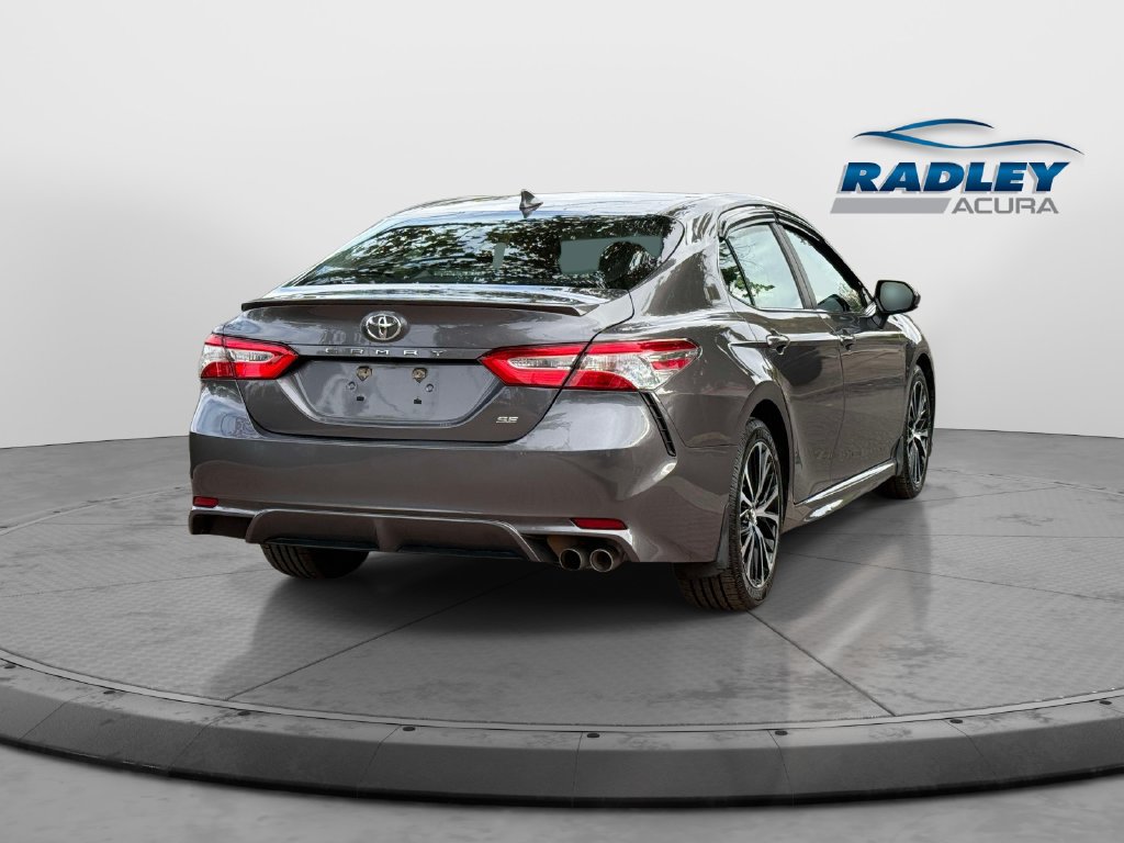 Used 2020 Toyota Camry SE FWD image 7
