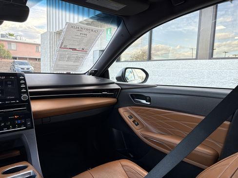 Used 2019 Toyota Avalon Limited w/ All Weather Liner Package image 25