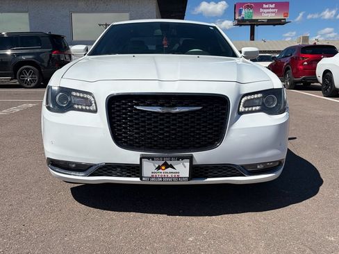 Used 2017 Chrysler 300 S w/ 300S Premium Group AWD/4WD image 2