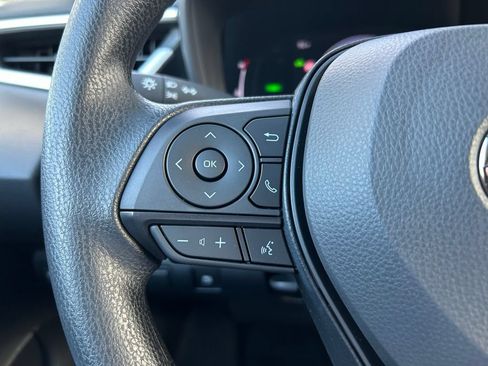 Used 2026 Toyota Corolla SE FWD image 19
