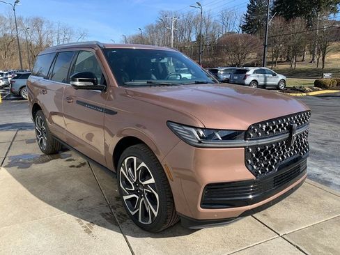 New 2026 Lincoln Navigator Black Label AWD/4WD image 8