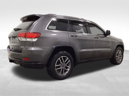 Used 2020 Jeep Grand Cherokee Laredo w/ 18" Wheel & 8.4" Radio Group AWD/4WD image 4