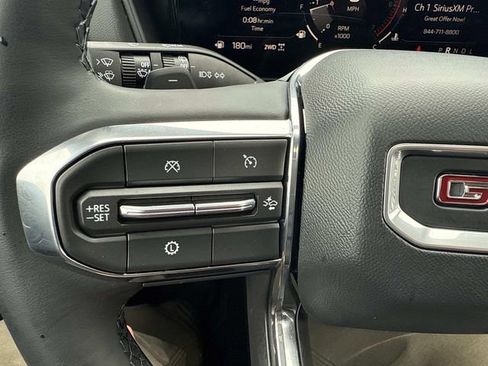 Used 2026 GMC Terrain Elevation w/ Elevation Premium Package image 38