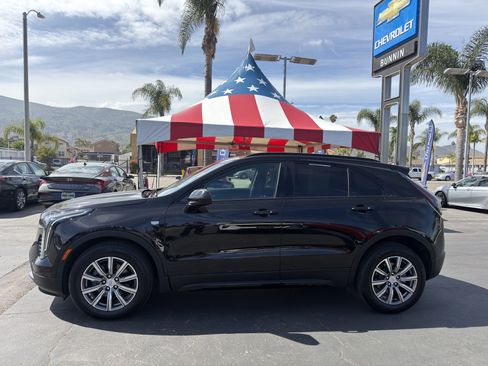 Used 2019 Cadillac XT4 Sport w/ Cold Weather Package FWD image 5