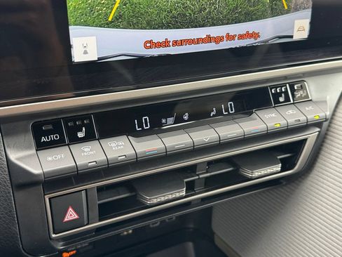 Certified 2025 Toyota Camry SE w/ Multimedia Upgrade Package AWD/4WD image 23