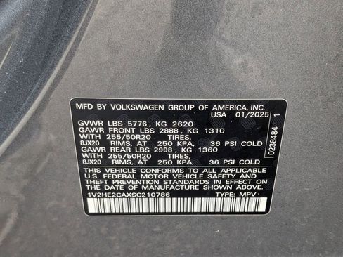 Used 2025 Volkswagen Atlas Cross Sport SE image 30