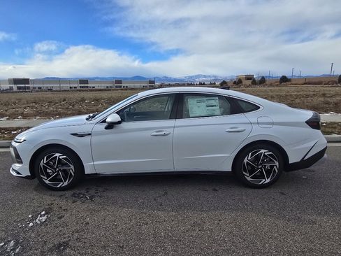 New 2026 Hyundai Sonata SEL image 2