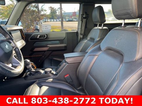 Used 2022 Ford Bronco Badlands image 8