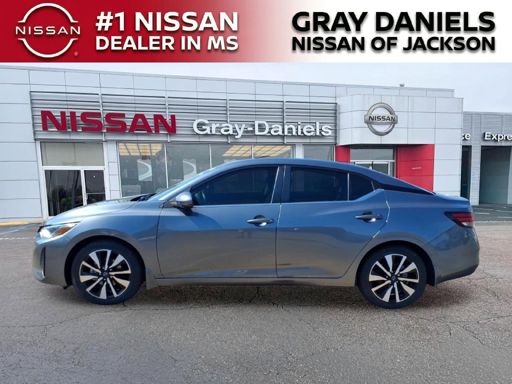 Used 2024 Nissan Sentra SV w/ SV Premium Package FWD image 4