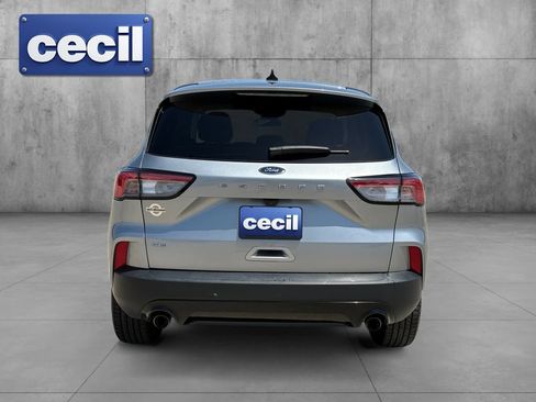 Certified 2021 Ford Escape SE w/ SE Sport Appearance Package FWD image 6