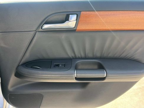 Used 2007 INFINITI M35 w/ Technology Pkg RWD image 23