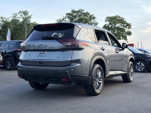 Used 2025 Nissan Rogue S AWD/4WD image 8