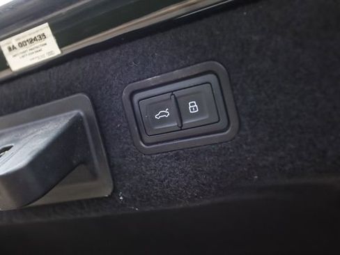 Used 2019 Audi A8 L 3.0T w/ Lighting Package image 48