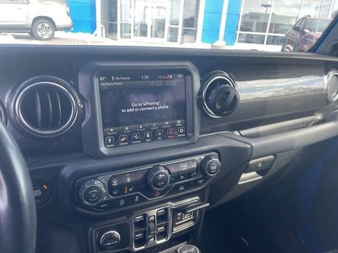 Used 2021 Jeep Wrangler Unlimited Sahara image 24