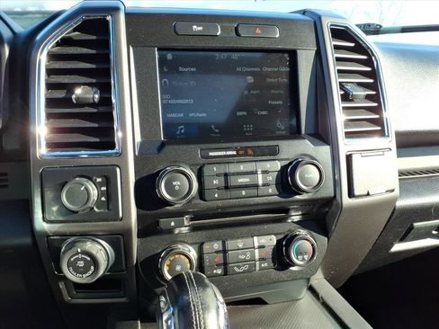 Used 2016 Ford F150 XLT w/ Equipment Group 302A Luxury image 24