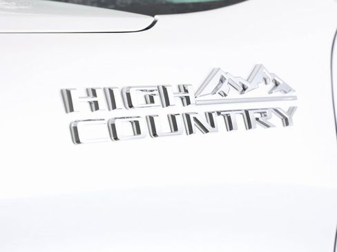 Used 2024 Chevrolet Silverado 1500 High Country w/ Technology Package image 2