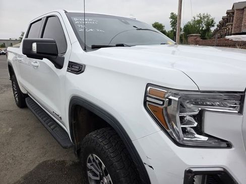 Used 2021 GMC Sierra 1500 AT4 w/ AT4 Premium Package AWD/4WD image 3