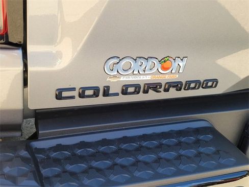 New 2025 Chevrolet Colorado Trail Boss w/ Midnight Edition image 13