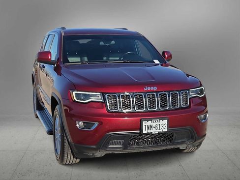 Used 2021 Jeep Grand Cherokee Laredo X RWD image 3
