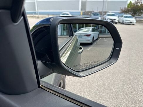 Certified 2024 Volkswagen Atlas Peak Edition SE AWD/4WD image 40