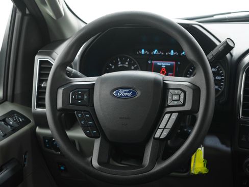 Used 2019 Ford F150 XLT w/ Trailer Tow Package image 18