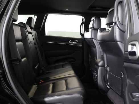 Used 2022 Jeep Grand Cherokee Limited image 34