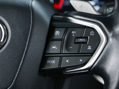 Used 2025 Lexus GX 550 w/ Accessory Package (2T) AWD/4WD image 15