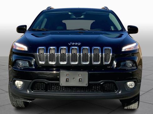 Used 2016 Jeep Cherokee Latitude w/ Cold Weather Group image 3