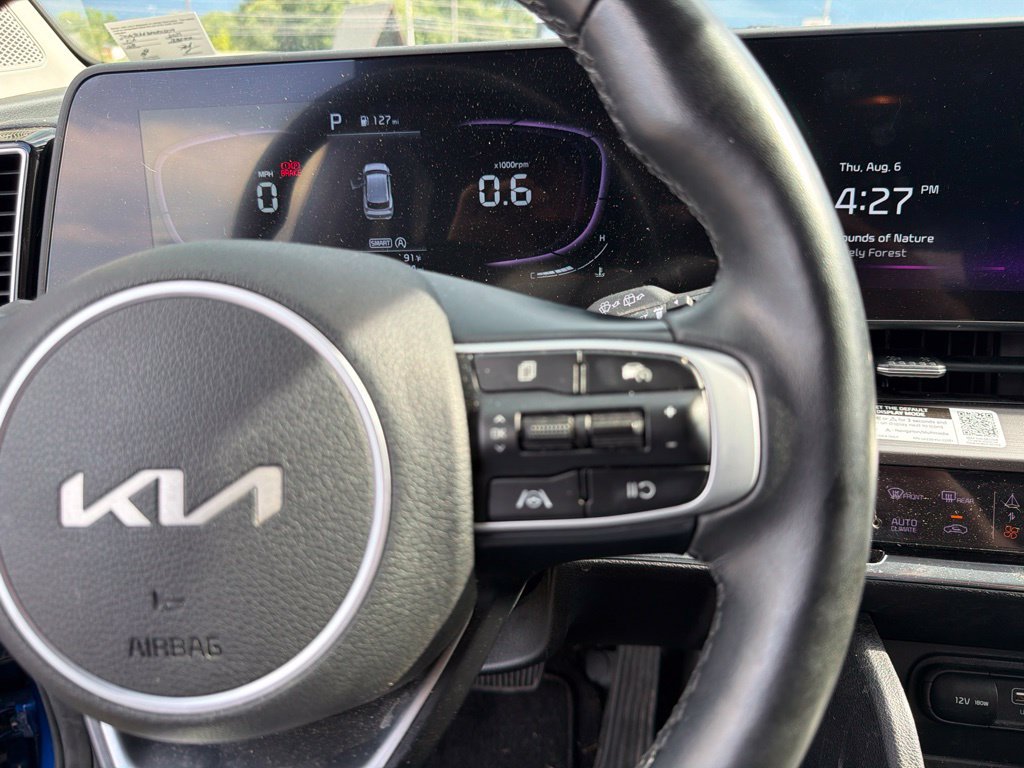 Used 2023 Kia Sportage EX AWD/4WD image 28