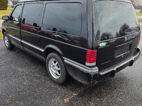 Used 1993 Plymouth Grand Voyager LE image 6