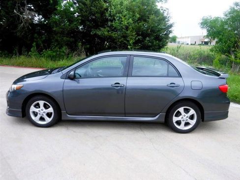 Used 2011 Toyota Corolla S image 9