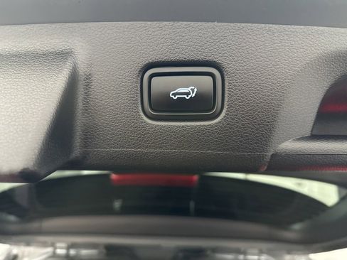 Used 2023 Hyundai Palisade Limited image 38