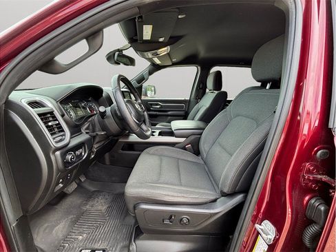 Used 2019 RAM 1500 Big Horn AWD/4WD image 2